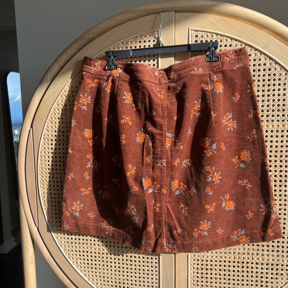 Madewell Corduroy A-Line Mini Skirt in Forest Floral Patch Pocket size 16 - Picture 5 of 8